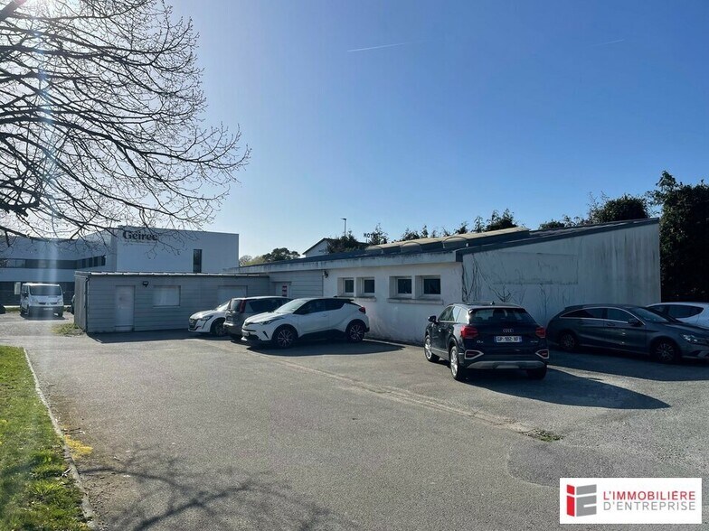 Bureau dans Lorient à louer - Photo de l’immeuble – Image 2 sur 3