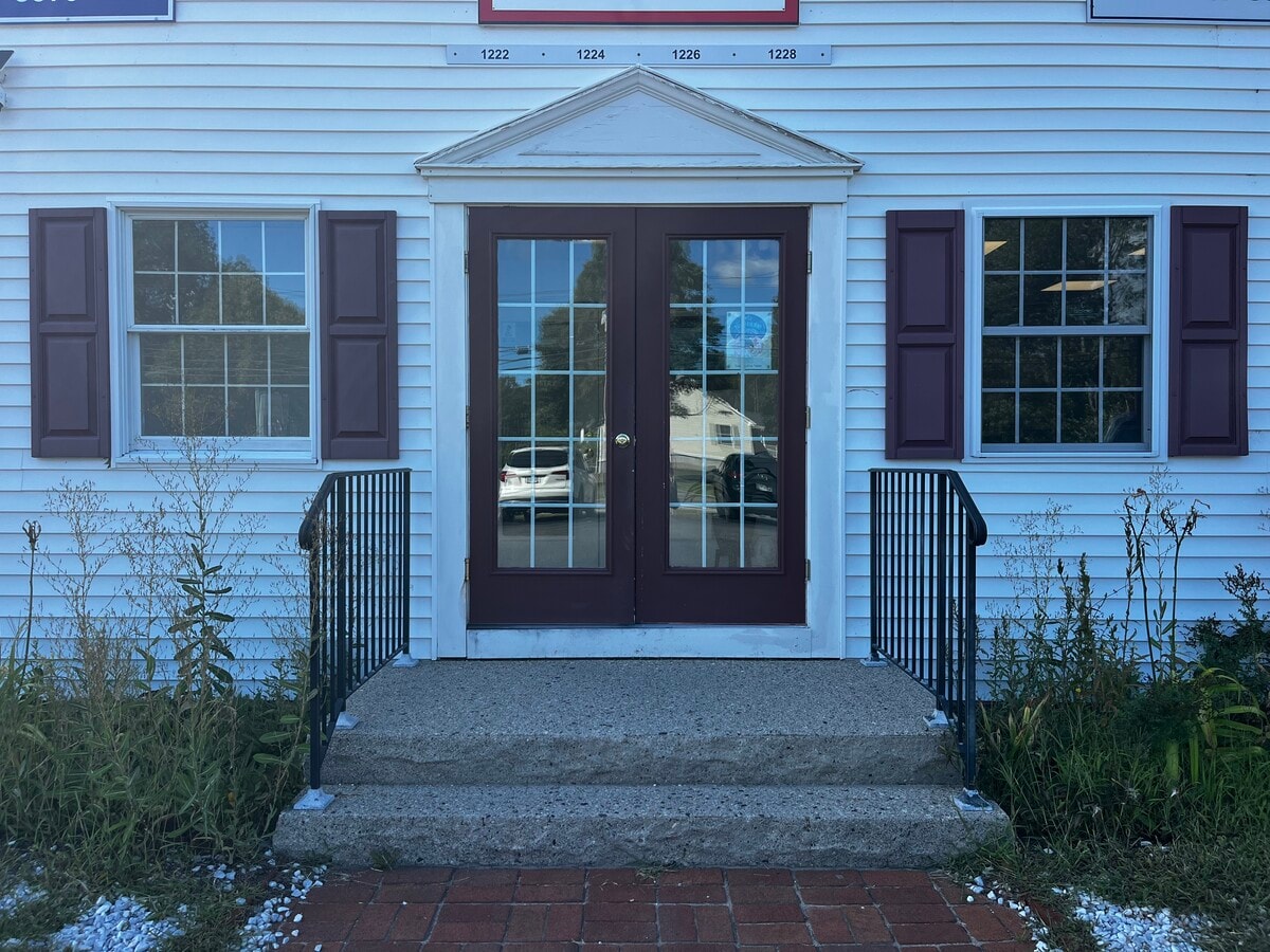 1222 Portland Road/ US Route 1, Arundel, ME 04046 - Lot 10 - - Photo intérieure - Image 1 of 4