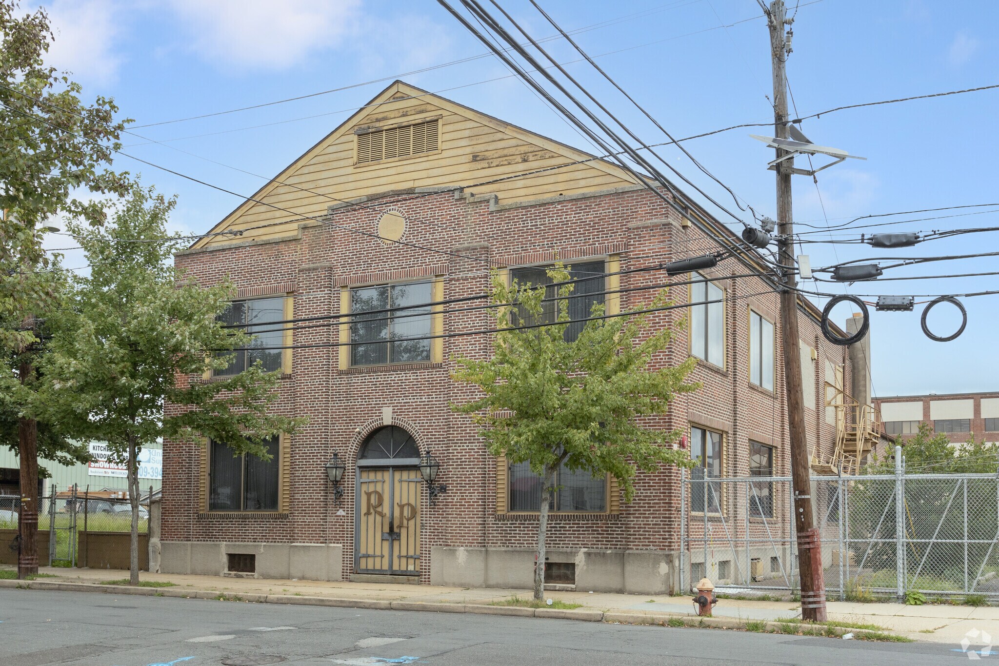 294 3rd St, Trenton, NJ à louer Photo principale– Image 1 sur 13