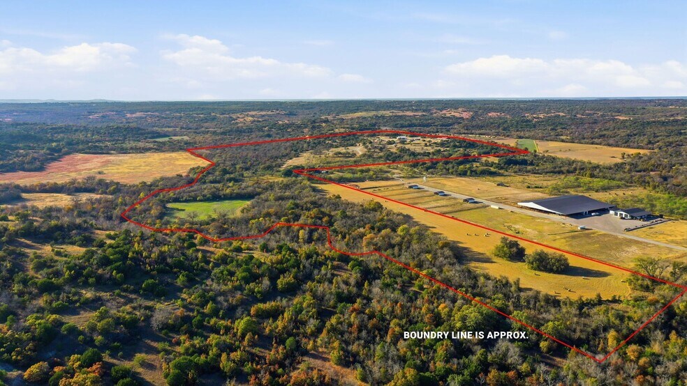3035 County Road 162, Stephenville, TX à vendre - Photo de l’immeuble – Image 2 sur 48