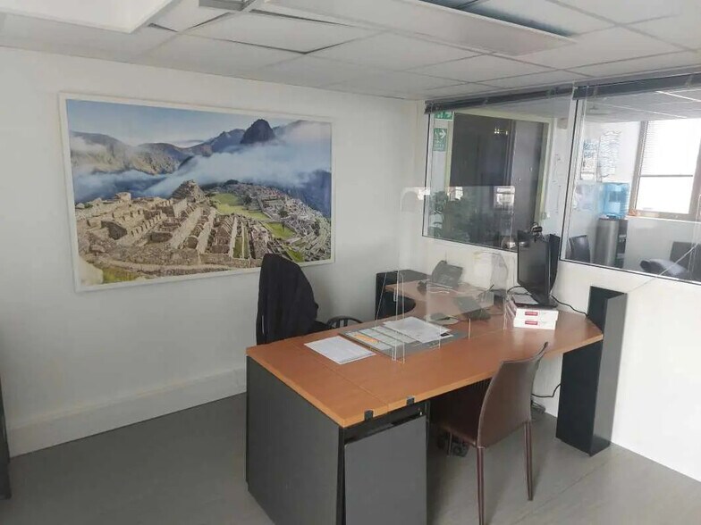 Bureau dans Vincennes à louer - Photo de l’immeuble – Image 3 sur 10