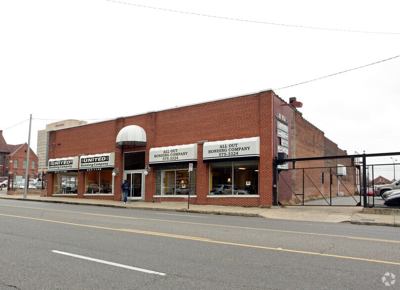 194-200 Poplar Ave, Memphis, TN à louer - Photo de l’immeuble – Image 3 sur 14