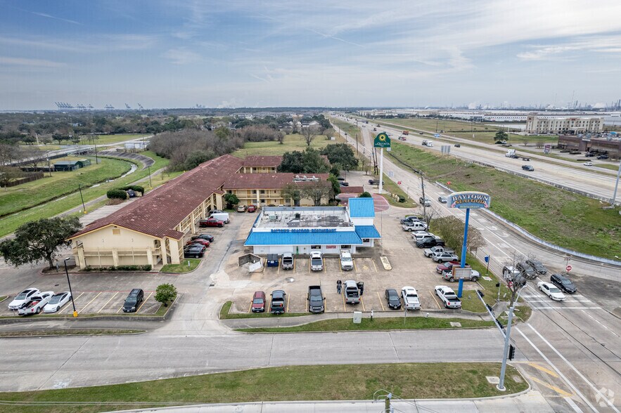 1105 Highway 146, La Porte, TX à louer - Aérien – Image 2 sur 6