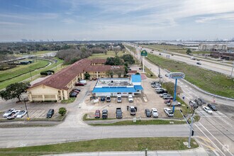 1105 Highway 146, La Porte, TX - VUE AÉRIENNE  vue de carte - Image1