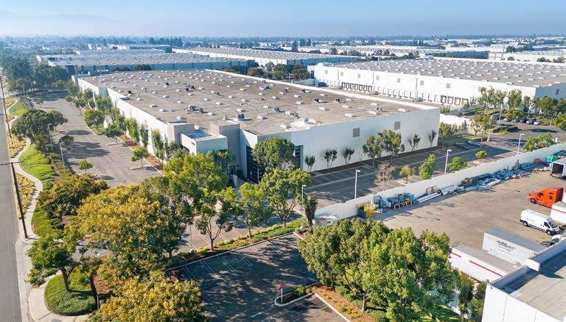 1520 E Mission Blvd, Ontario, CA à louer - Photo de l’immeuble – Image 1 sur 7