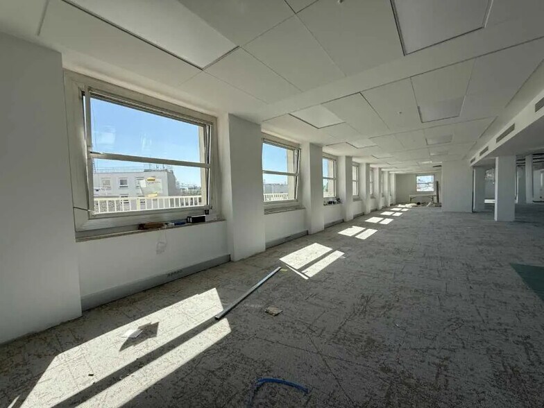 5 Rue François Ier, Paris à louer - Photo de l’immeuble – Image 2 sur 16