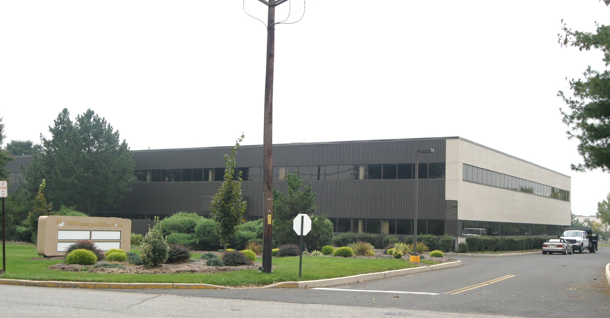 200 Campus Dr, Somerset, NJ à louer Photo de l’immeuble– Image 1 sur 5