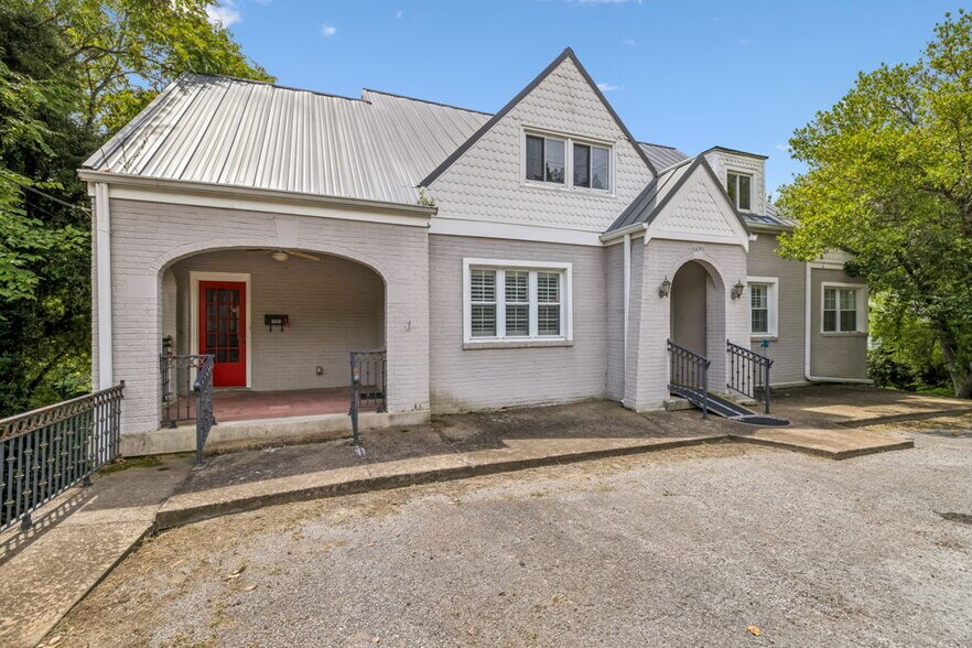 609 W 7th St, Columbia, TN à vendre - Photo de l’immeuble – Image 3 sur 23