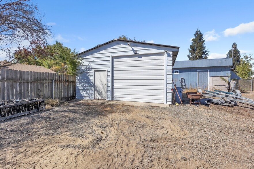 7028 26th St, Rio Linda, CA à vendre - Photo de l’immeuble – Image 3 sur 41