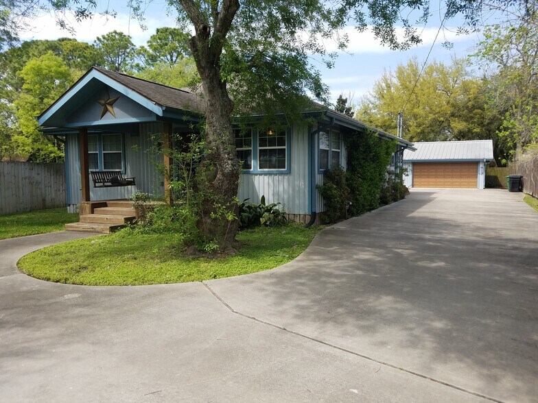 11608 Old Main Street Loop Rd, Houston, TX à vendre - Photo de l’immeuble – Image 1 sur 12