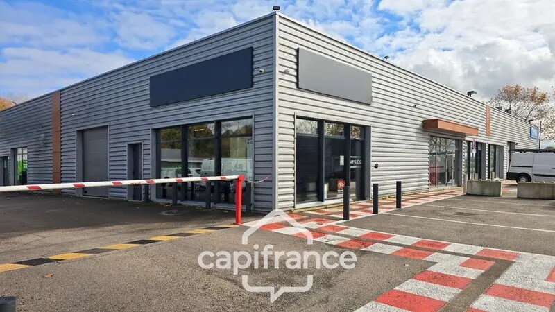 Local commercial dans Chalon-sur-Saône à louer - Photo de l’immeuble – Image 2 sur 7