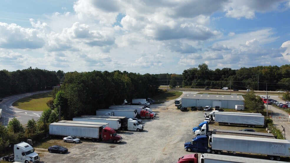 424 SE Broad St, Fairburn, GA à louer - Photo de l’immeuble – Image 3 sur 5