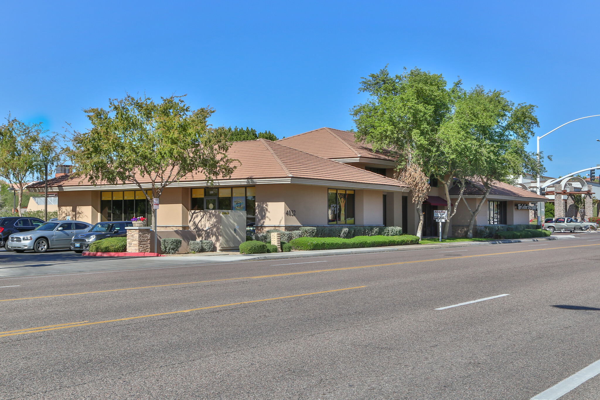 4032 N Miller Rd, Scottsdale, AZ à louer Photo de l’immeuble– Image 1 sur 3