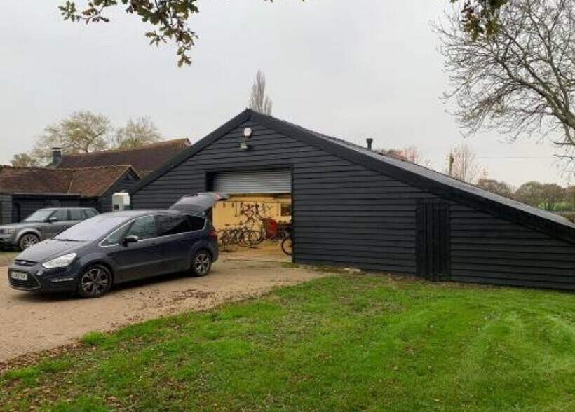 Coneyhurst Rd, Billingshurst à louer - Photo de l’immeuble – Image 3 sur 4