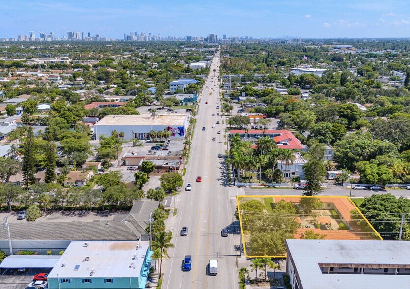380 S Federal Hwy, Dania Beach, FL à vendre - Photo de l’immeuble – Image 3 sur 15