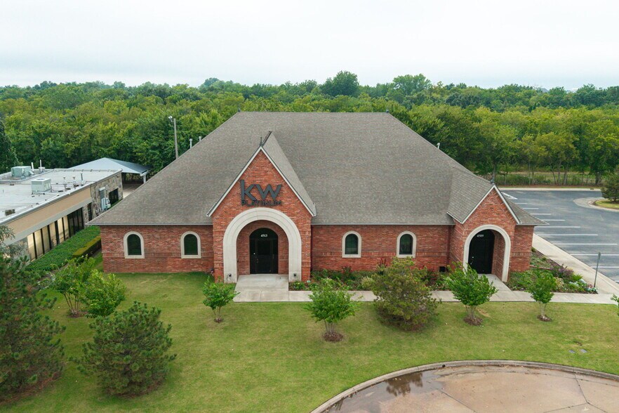 4513 Memorial Cir, Oklahoma City, OK à vendre - Photo de l’immeuble – Image 1 sur 26