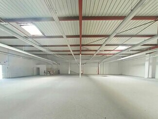 Plus de détails pour Local d'activités à louer