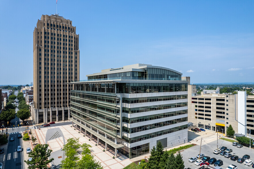 835 W Hamilton St, Allentown, PA à louer - Photo de l’immeuble – Image 1 sur 36