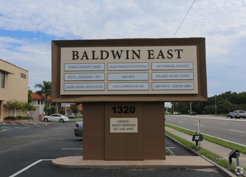 1320 N Semoran Blvd, Orlando, FL à vendre - Photo de l’immeuble – Image 3 sur 9