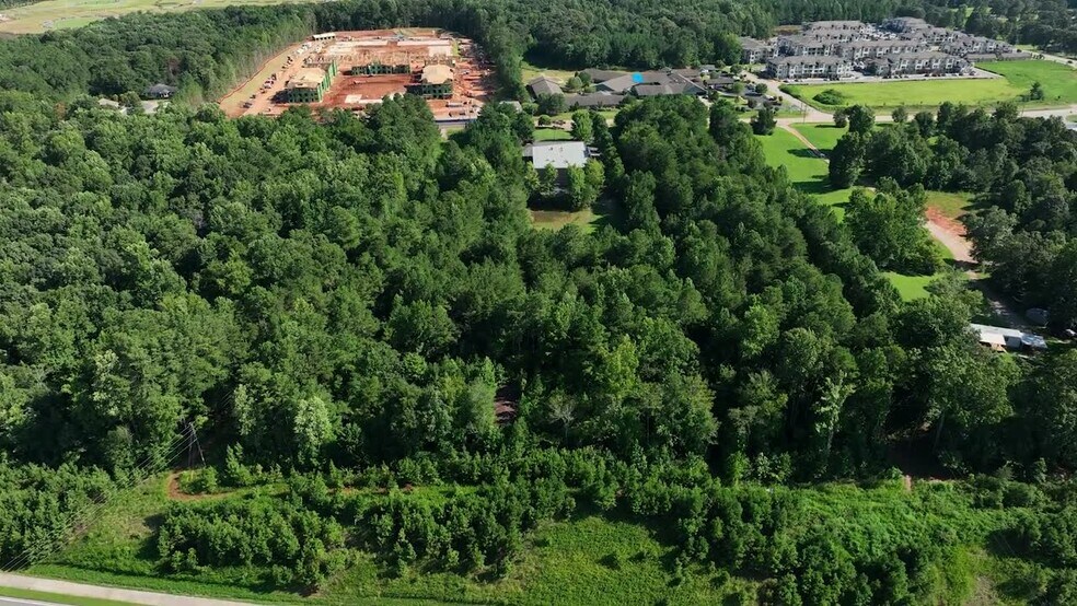 5378 Thompson Mill Rd, Hoschton, GA à vendre - Vidéo sur l’annonce professionnelle – Image 2 sur 26