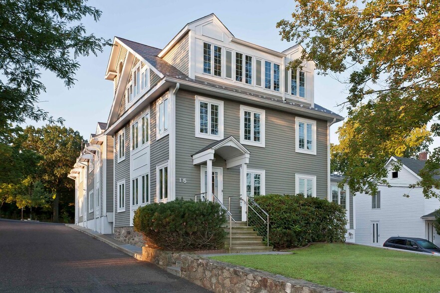 15 Ketchum St, Westport, CT à louer - Photo de l’immeuble – Image 1 sur 6