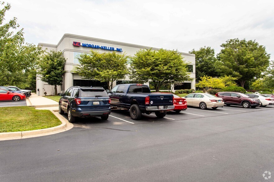 70 Thomas Johnson Dr, Frederick, MD à louer - Photo de l’immeuble – Image 3 sur 5