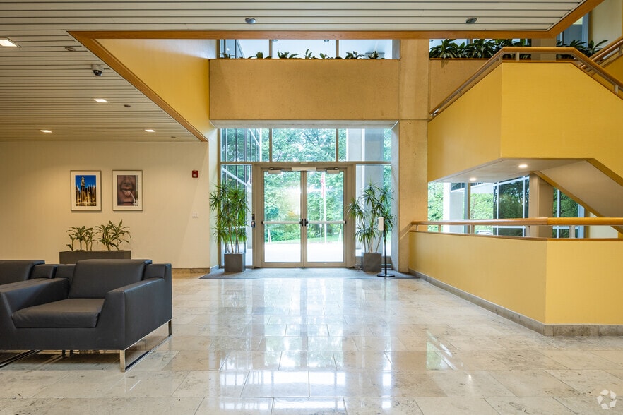 6 Upper Pond Rd, Parsippany, NJ à vendre - Photo intérieure – Image 1 sur 6