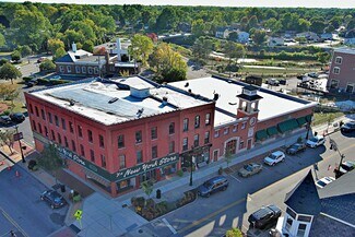 Plus de détails pour 10 W Main St, Lancaster, NY - Industriel/Logistique à louer