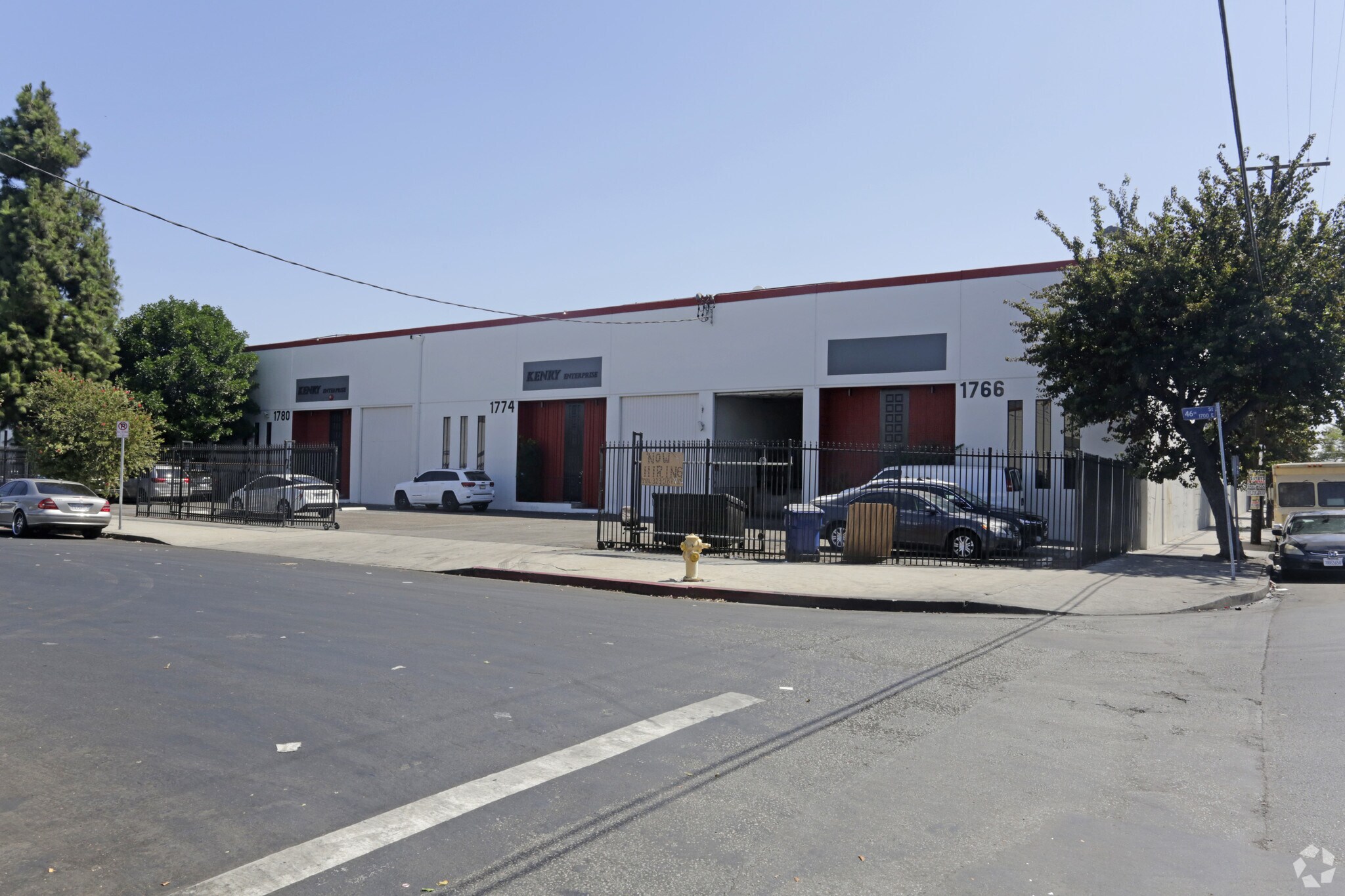 1766-1870 E 46th St, Los Angeles, CA à louer Photo principale– Image 1 sur 9