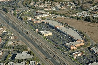 Plus de détails pour 1900-1998 Hacienda Dr, Vista, CA - Local commercial à louer