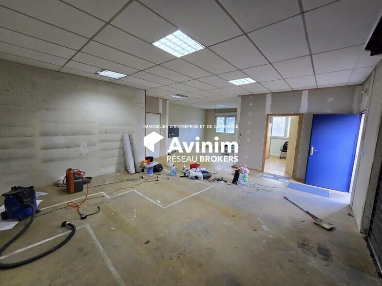 Bureau dans Domont à louer - Photo intérieure – Image 1 sur 6