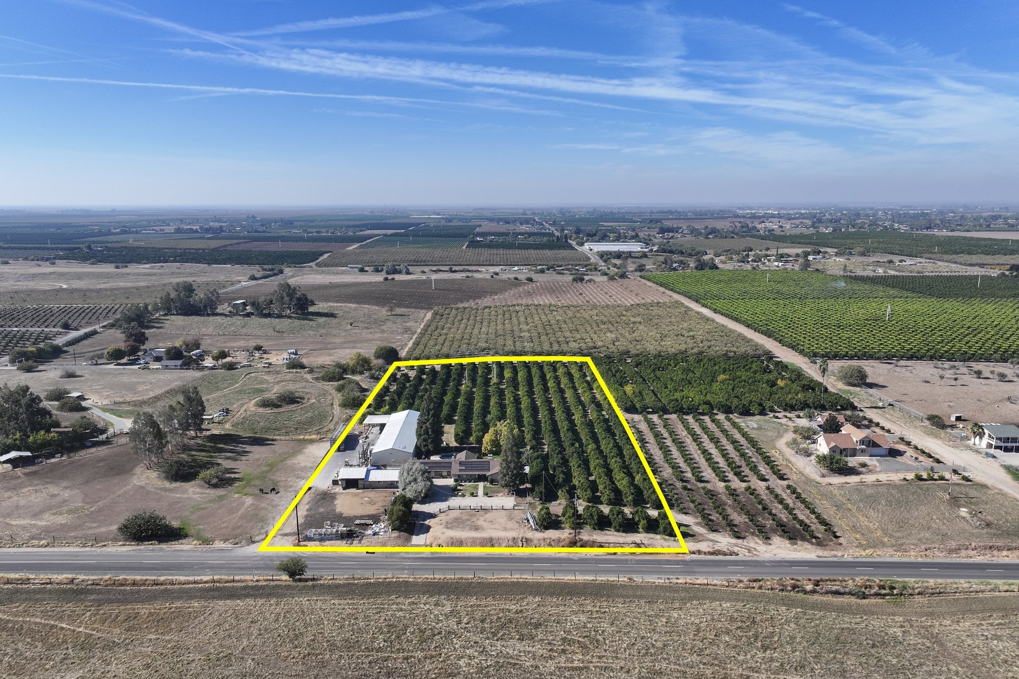8521 Road 256, Terra Bella, CA à vendre Photo principale– Image 1 sur 37