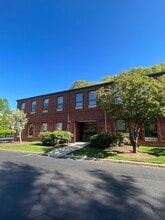 875 Centerville Rd, Warwick, RI à louer Photo intérieure– Image 1 sur 18