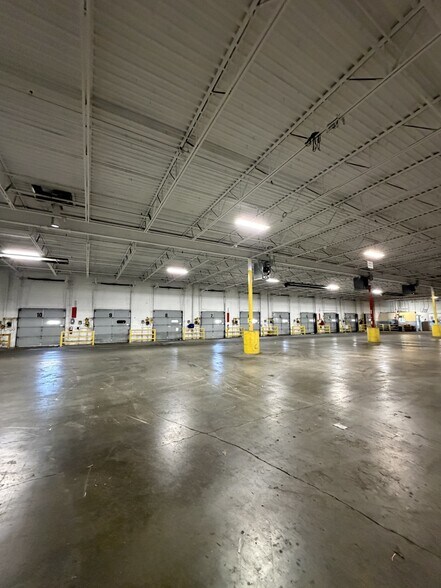 330 Turner St, Attleboro, MA à louer - Photo de l’immeuble – Image 3 sur 24