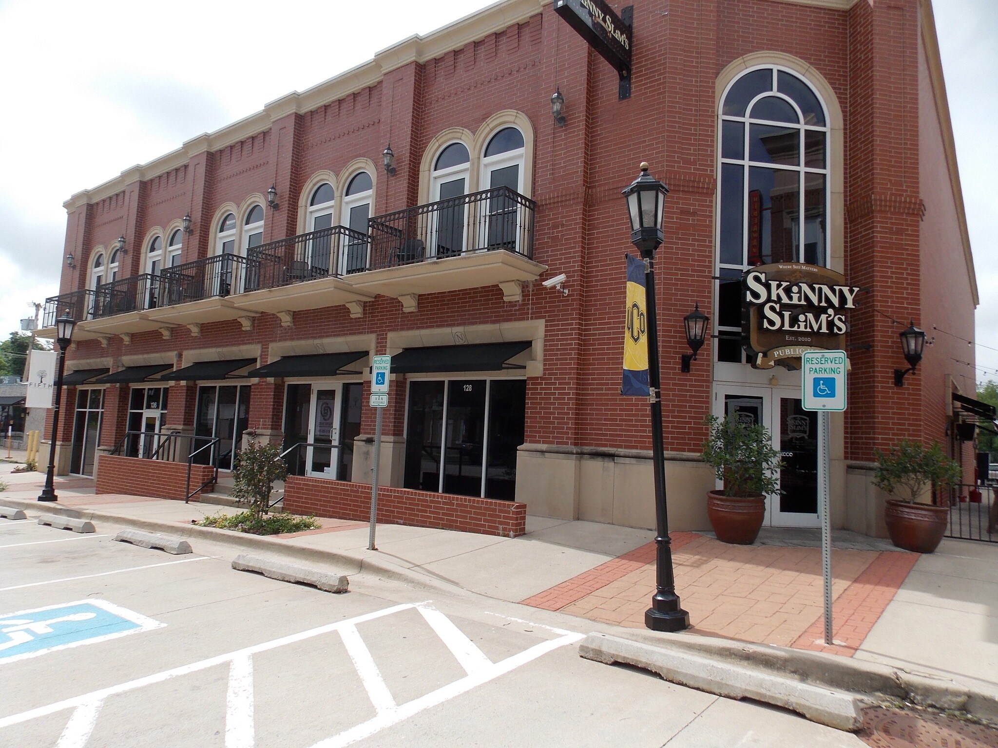 120 E 5th St, Edmond, OK à louer Autre– Image 1 sur 2