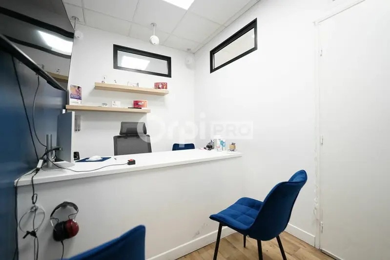 64 Rue François Peissel, Caluire-et-Cuire à louer - Photo intérieure – Image 3 sur 6