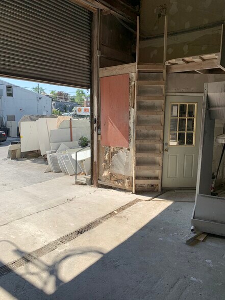 13 Mill St, Port Chester, NY à louer - Photo de l’immeuble – Image 3 sur 5