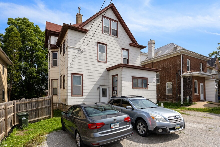 521 E College St, Iowa City, IA à vendre - Photo de l’immeuble – Image 3 sur 5