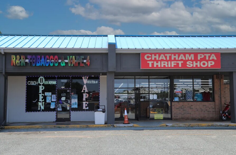 110 E Raleigh St, Siler City, NC à louer - Photo de l’immeuble – Image 3 sur 11