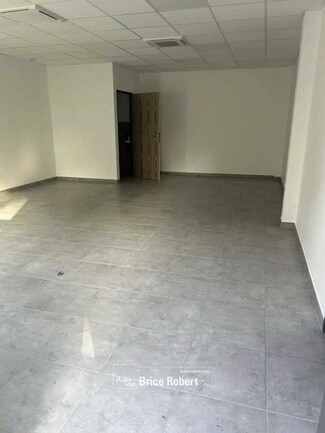 Plus de détails pour 73 Route De Corbas, Vénissieux - Industriel/Logistique à vendre