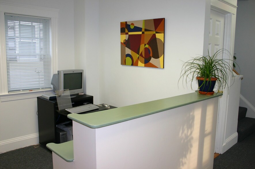 69 Holmes St, Quincy, MA à louer - Photo intérieure – Image 3 sur 4