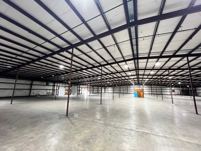 1230 William J Clark Dr, Conway, AR à louer - Photo de l’immeuble – Image 2 sur 8