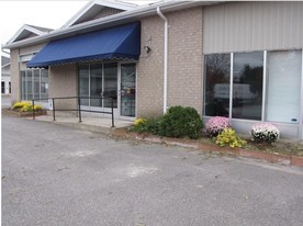 40 Bennett St, Carleton Place ON - immobilier d'entreprise