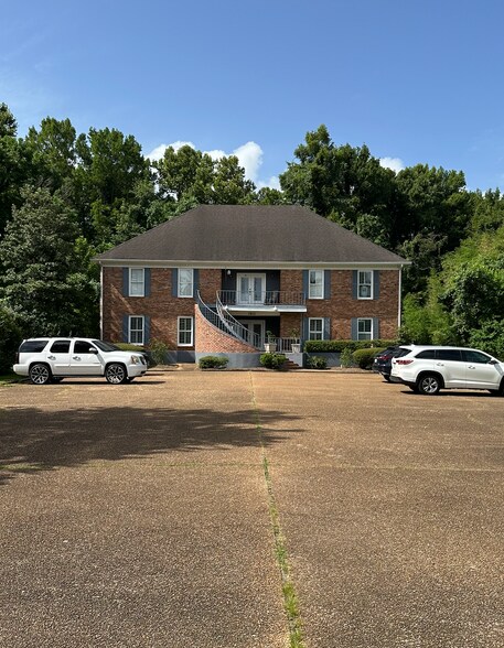 1911 Dunbarton Dr, Jackson, MS à vendre - Photo de l’immeuble – Image 2 sur 18