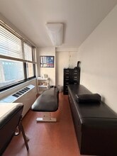 330 W 58th St, New York, NY à louer Photo intérieure– Image 2 sur 9