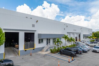 Plus de détails pour 7900 NW 71st St, Miami, FL - Industriel/Logistique à louer