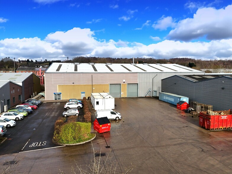 Silburn Way, Manchester à louer - Photo de l’immeuble – Image 1 sur 4