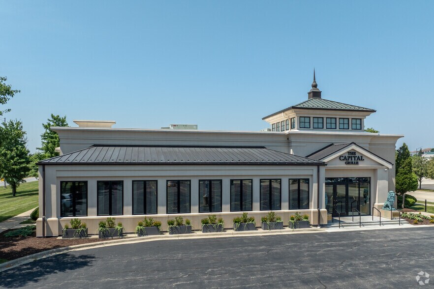 87 Yorktown Shopping Ctr, Lombard, IL à vendre - Photo de l’immeuble – Image 3 sur 19