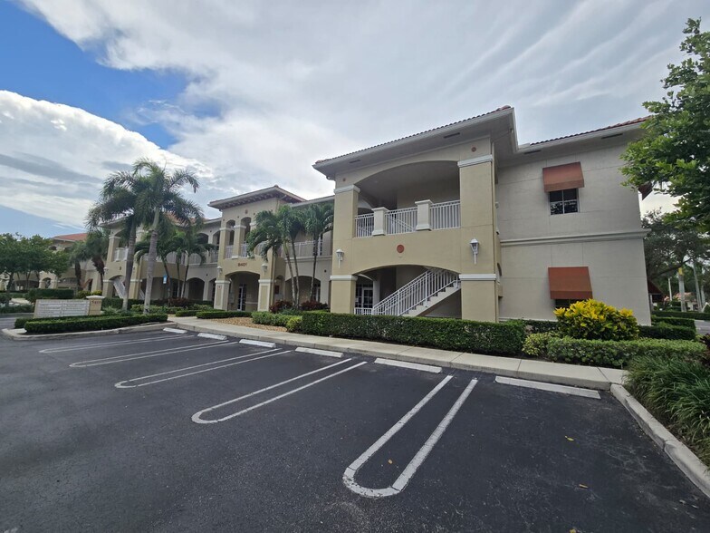5401 N University Dr, Coral Springs, FL à vendre - Photo de l’immeuble – Image 2 sur 17