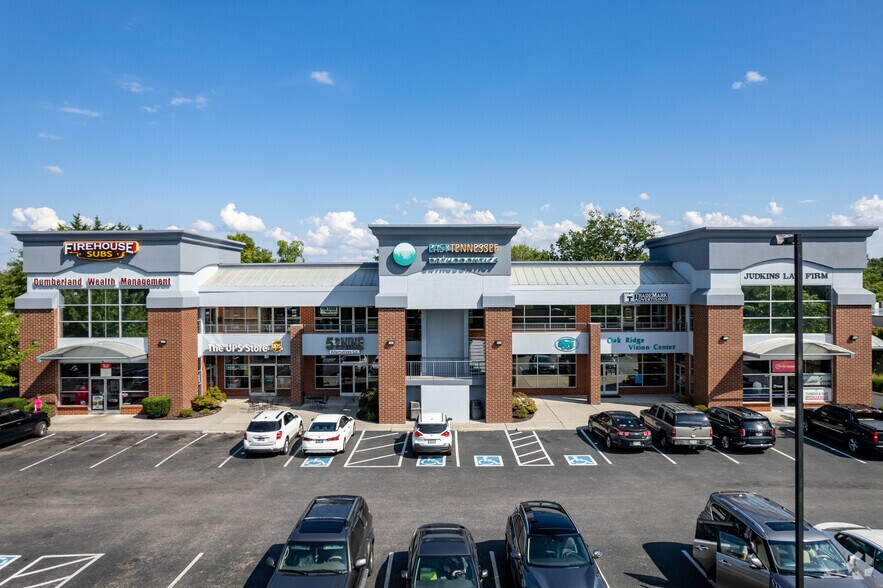 1143 Oak Ridge Tpke, Oak Ridge, TN à vendre - Photo de l’immeuble – Image 1 sur 42